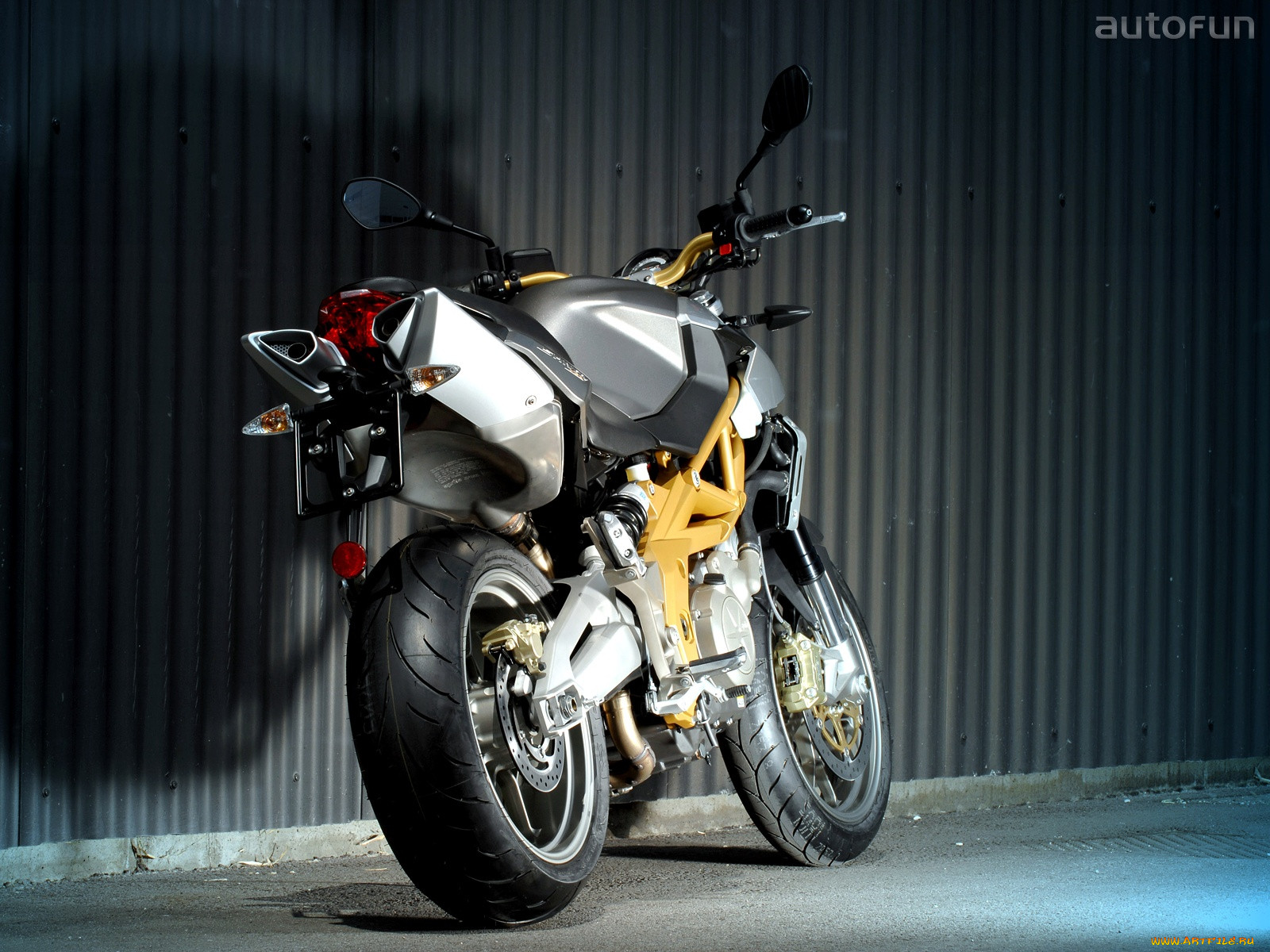 , aprilia